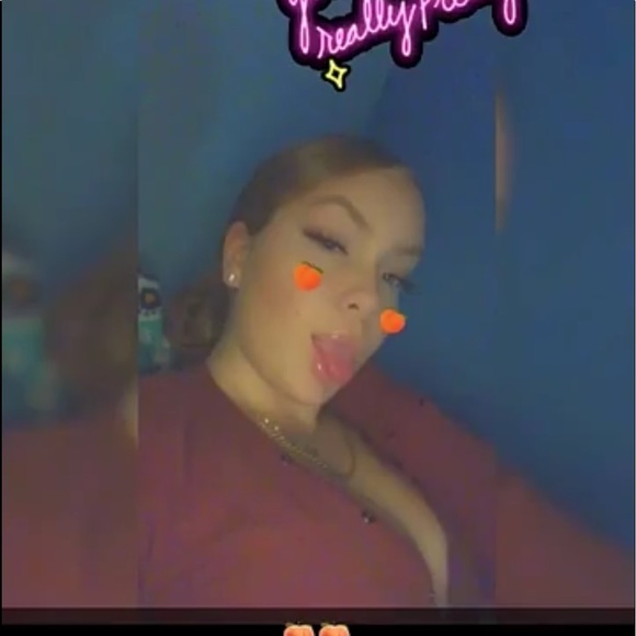 Meet your Posher, Madison - Picture 1 of 1